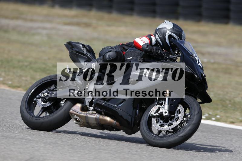 /37 09.08.2026  Pluess Motosport ADR/Einsteiger/77